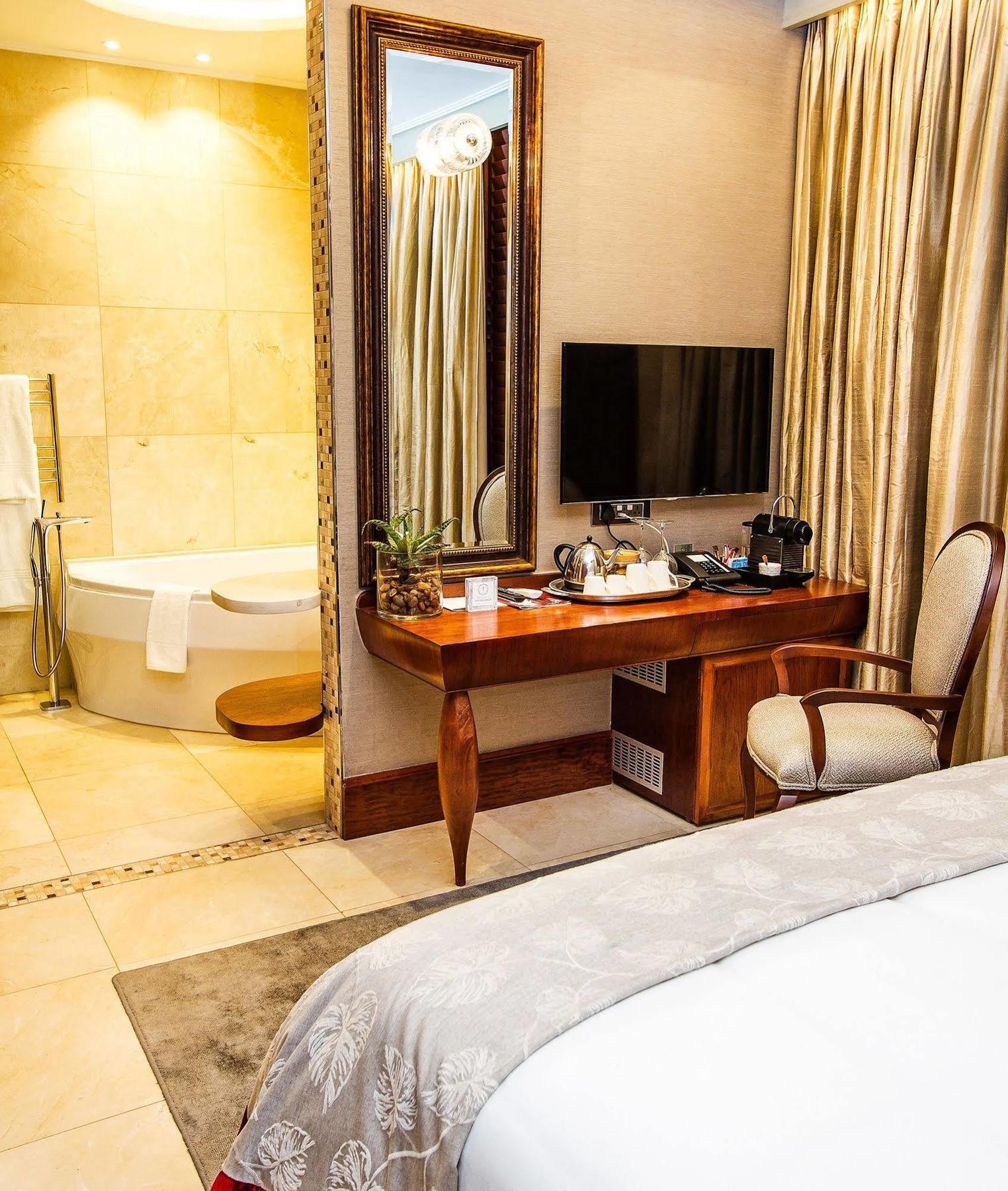 Kimberley Anne Hotel מראה חיצוני תמונה